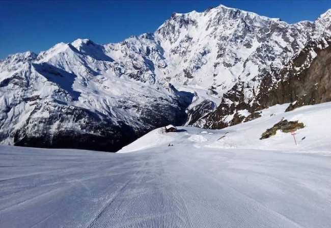 46734441 2163725680351694 230015899795456000 n