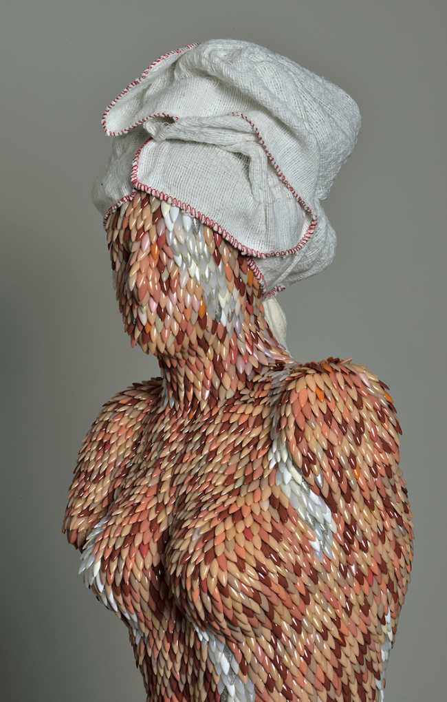 Venere plastica unghie finte strofinaccio cm 40x50x160 2017 courtesy of Pier Maulini 2