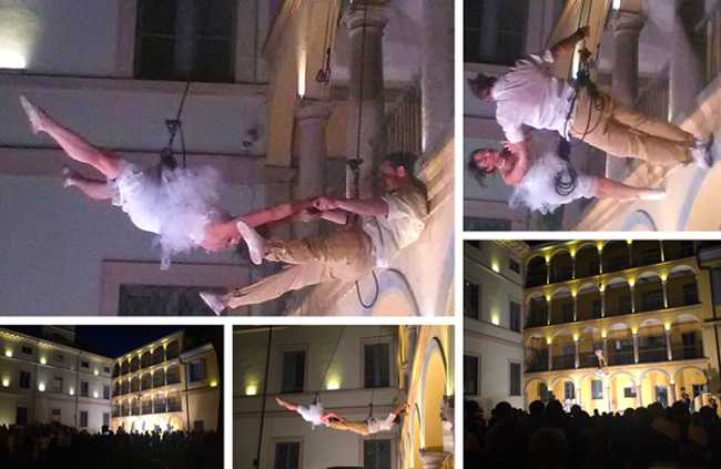 acrobati piazza notte muro domo giu 18 mix