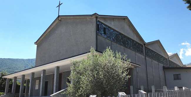 domo chiesa cappuccina da destra