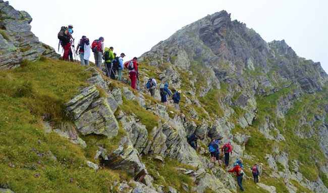 escursione montagna cai gente
