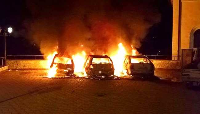 incendio auto notte calasca apr 18