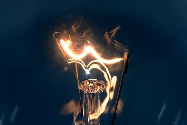 light bulb 802667 960 720
