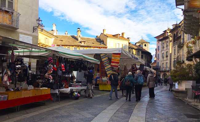 mercato piazza inverno