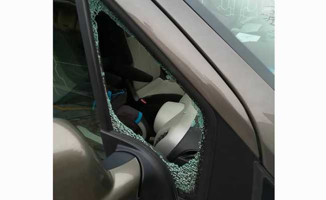 vetro auto rotto mar 18