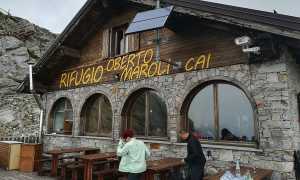 1024px Rifugio Oberto Maroli facciata
