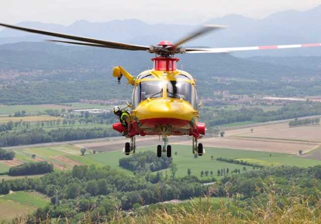 B3A93F40 7EE3 47C9 83CD CBAD9D64AAF9