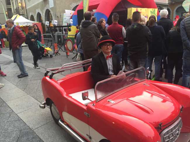 B775A9CA B831 495E 81FB 07B36D39EBBB