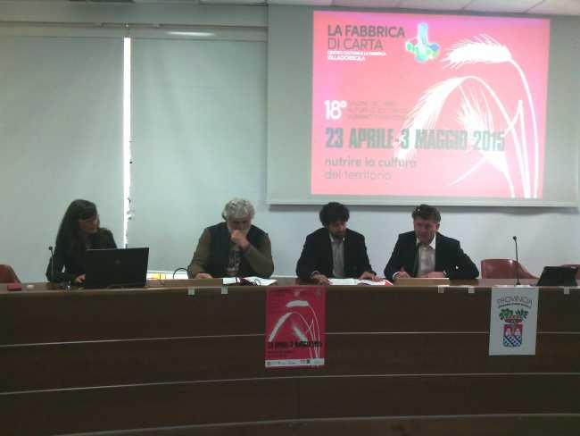 Fabbrica di carta 2015 presentazione