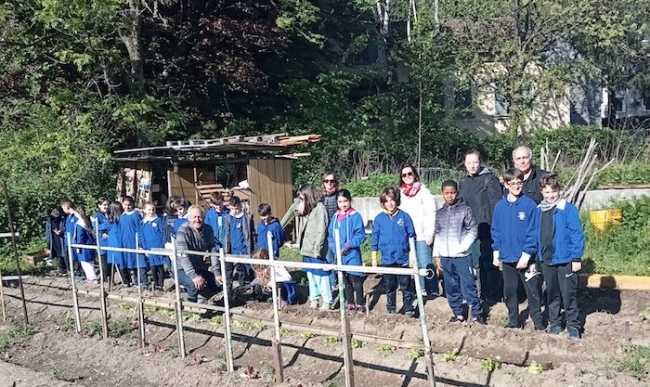 IMG20230427092652 BURST001 COVER