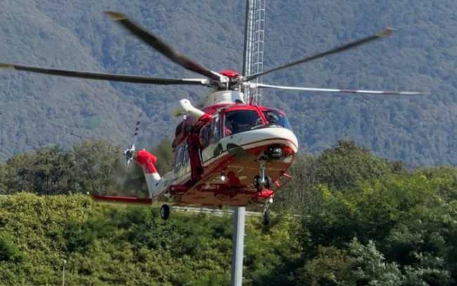 Immagine JPEG 4AAC 8A08 0C 0