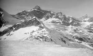 Mte Moropass mit Strahlhorn CH BAR 3237156.tif