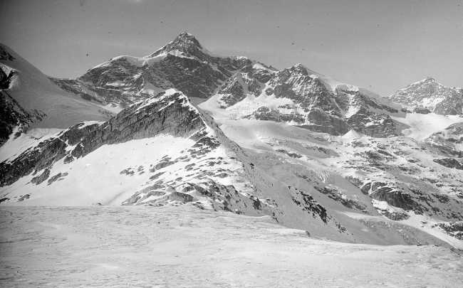 Mte Moropass mit Strahlhorn CH BAR 3237156.tif