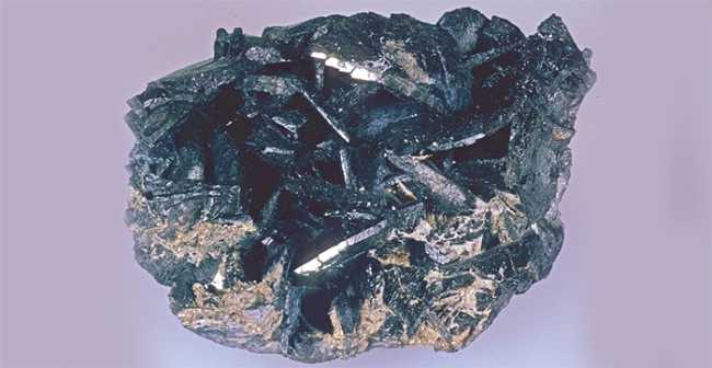 allanite quarzo veglia