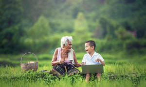 anziana bambino computer