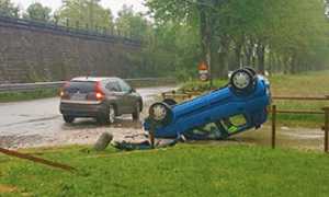 b auto cappottata ornavasso