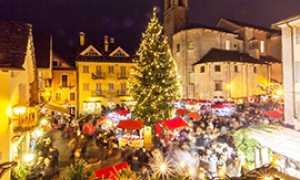 b mercatino vigezzo albero alto