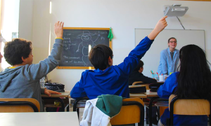 bambini scuole milani classe