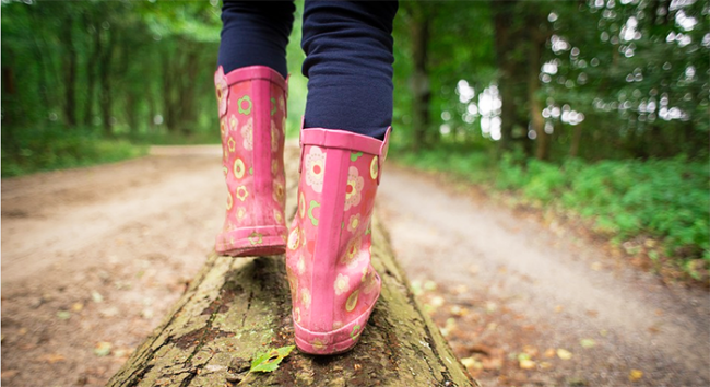 camina camminata piedi stivali bosco