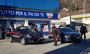 carabinieri auto cipir