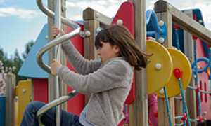 corta bambina giochi