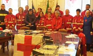 corta croce rossa presentazione 50