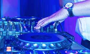 corta dj piatti mixer