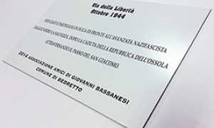 corta foto targa partigiani svizzera