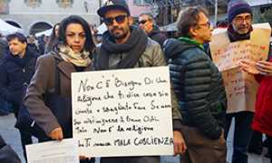 corta manifestazione islam parigi