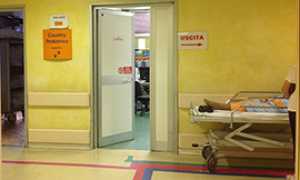 corta ospedale barella