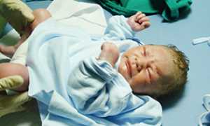 corta ospedale punto nascite bambino