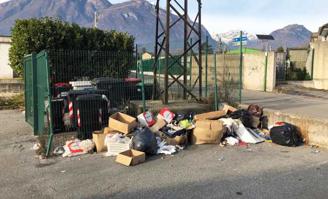 discarica rifiuti nosere