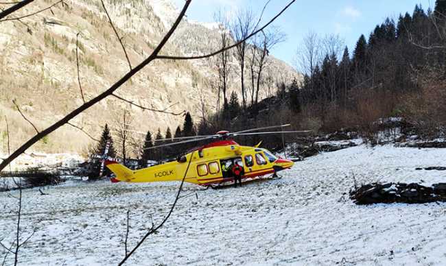 elicottero neve soccorso