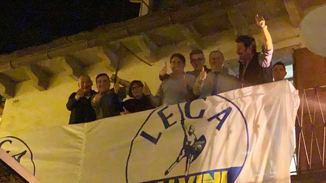 esultanza lega europee balcone