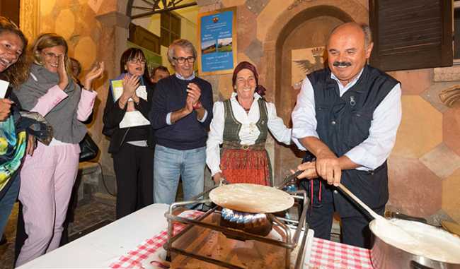 farinetti stinchett 17 Santa MM Sentieri e Pensieri 2017 LR