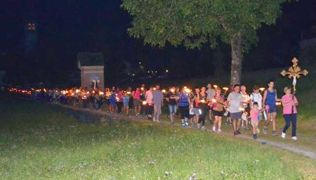fiaccolata bannio estate 17