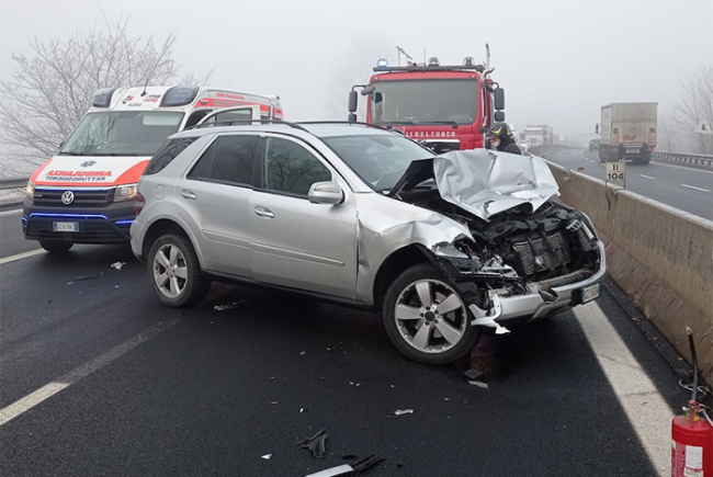 incidente superstrada vvf ambulanza