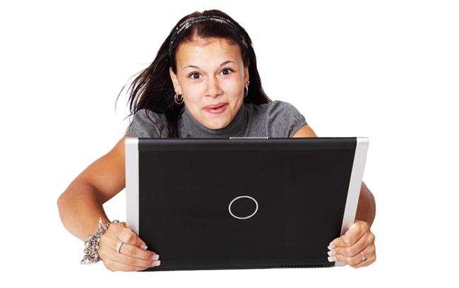 internet veloce ragazza pc