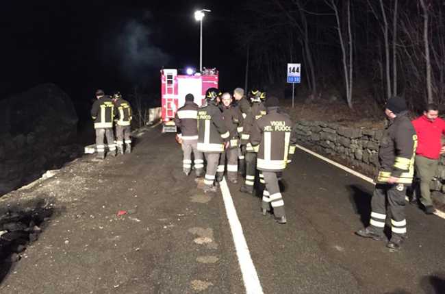 iselle strada incidente vigili fuoco