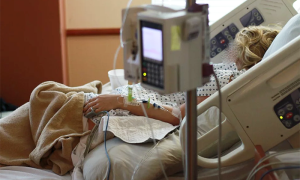 letto ospedale paziente