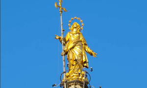 madonna duomo milano