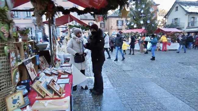 mercatino santa maria natale 21 bancarella