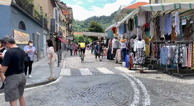 mercato via rosmini estate