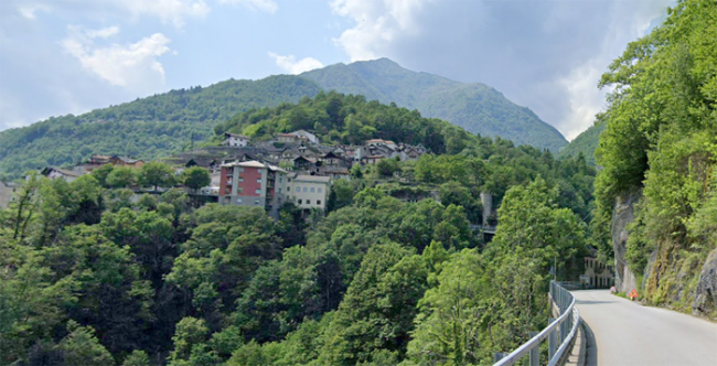 montescheno strada paese