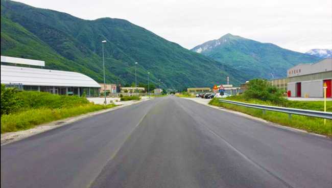 pallanzeno strada asfaltata