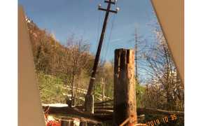 palo pericolante enel crevola