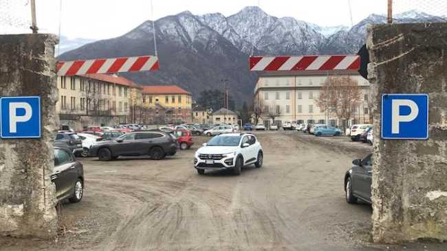 parcheggio ex campo sportivo rosminiani copia