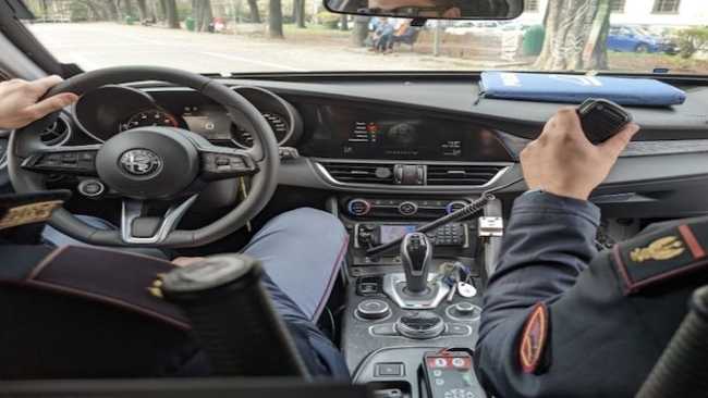 polizia auto interno