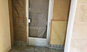 porta sfondata stazione dic 18