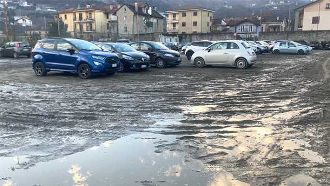 posteggio rosmini fango